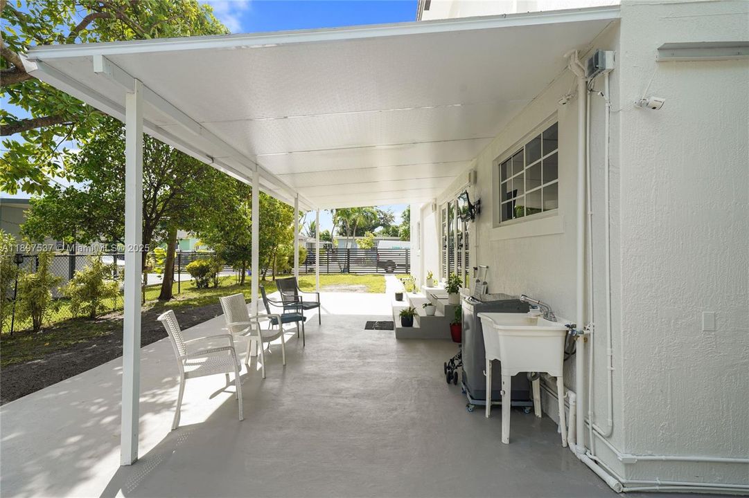 待售: $1,700,000 (7 贝兹, 5 浴室, 4073 平方英尺)