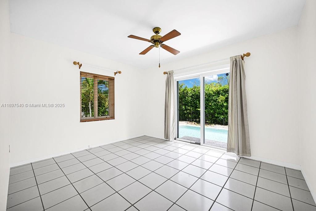 Recently Rented: $4,200 (4 beds, 2 baths, 1064 Square Feet)