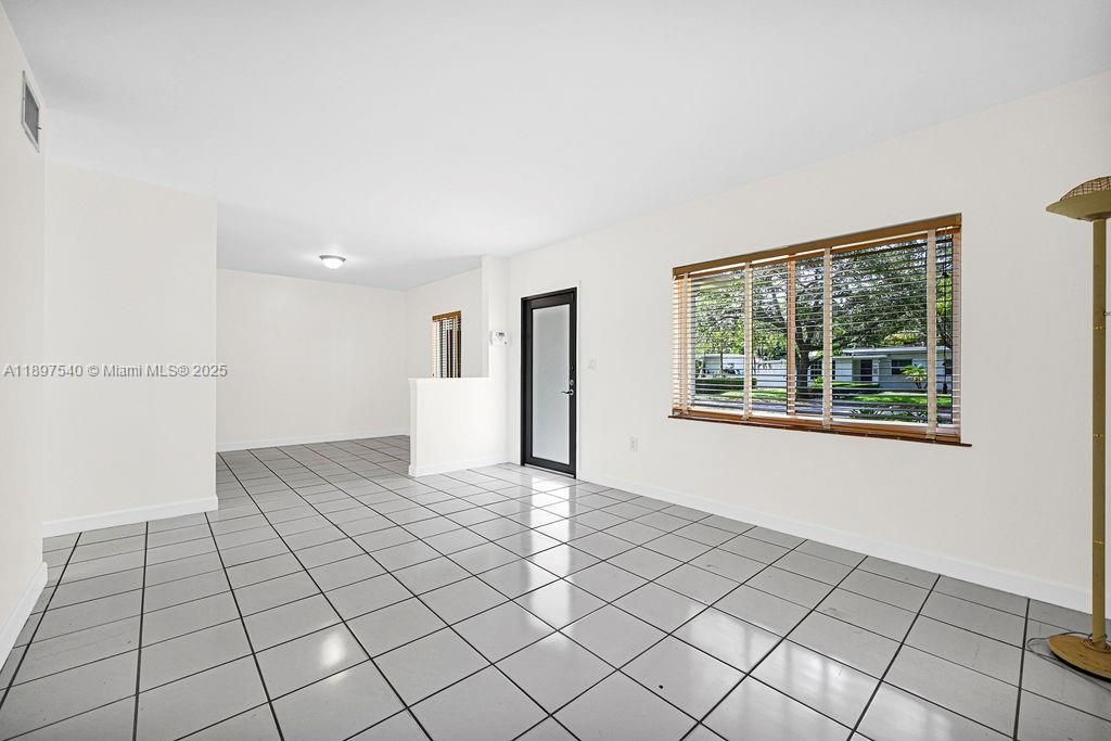 Recently Rented: $4,200 (4 beds, 2 baths, 1064 Square Feet)