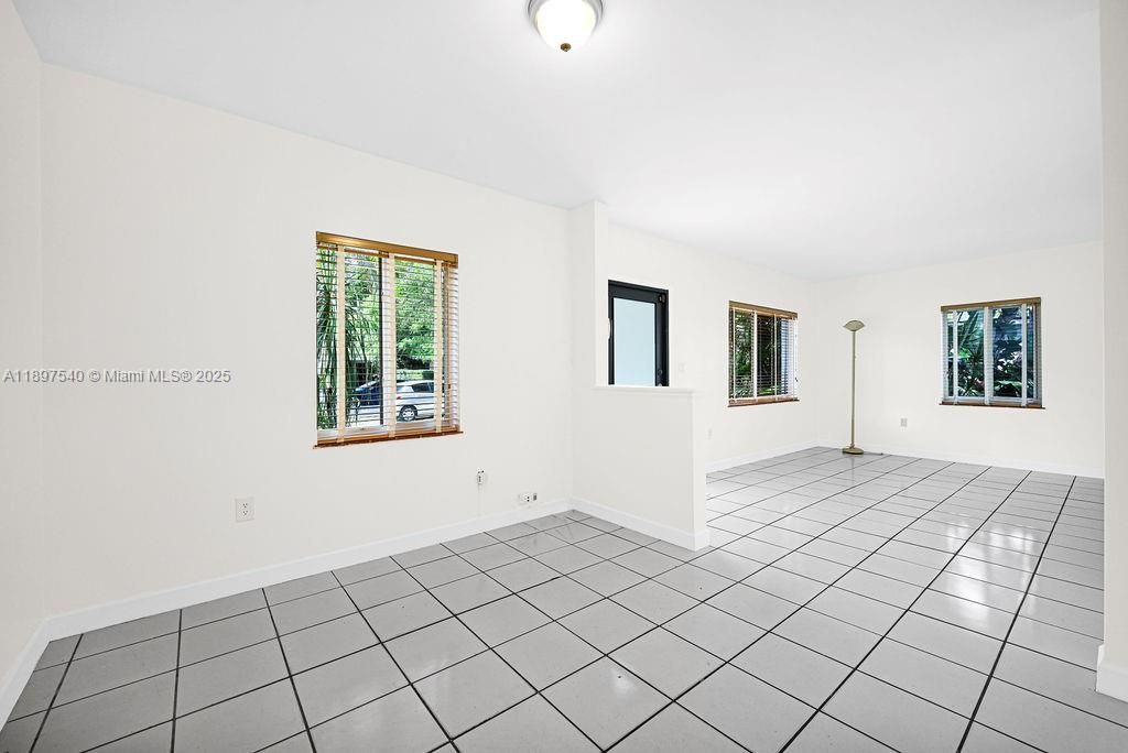 Recently Rented: $4,200 (4 beds, 2 baths, 1064 Square Feet)