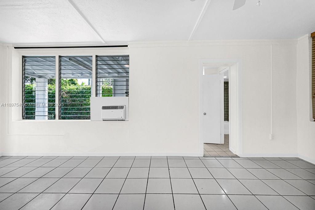 Recently Rented: $4,200 (4 beds, 2 baths, 1064 Square Feet)