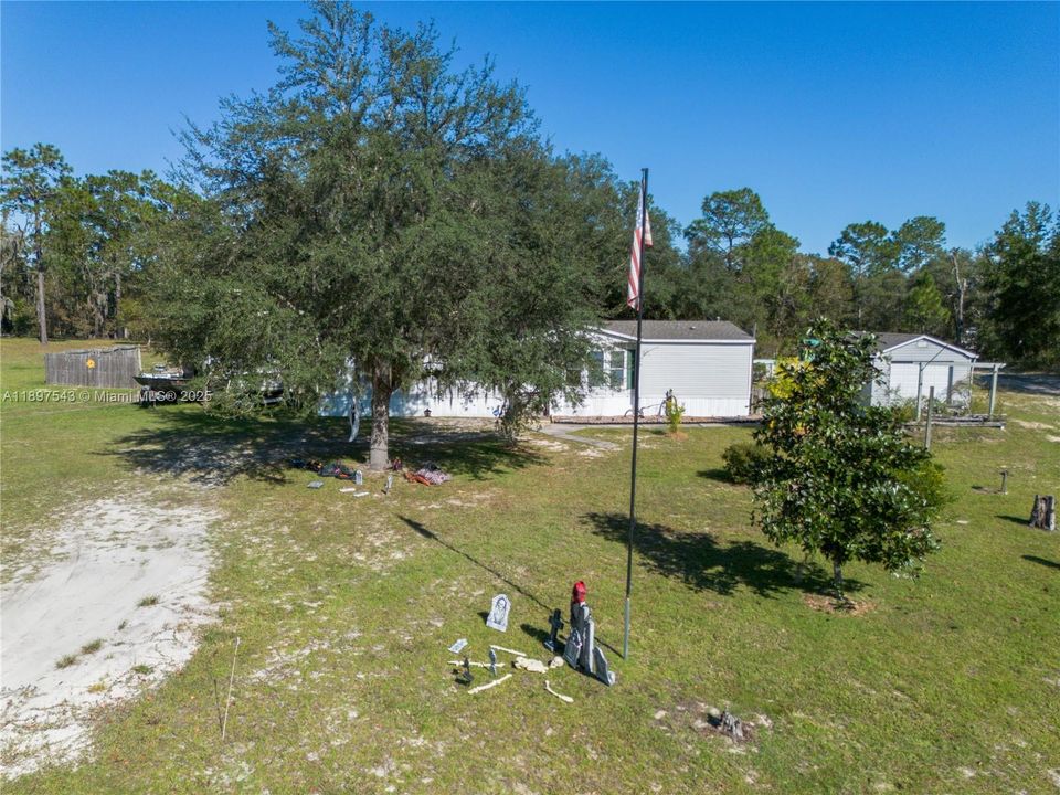 For Sale: $220,000 (3 beds, 2 baths, 1640 Square Feet)