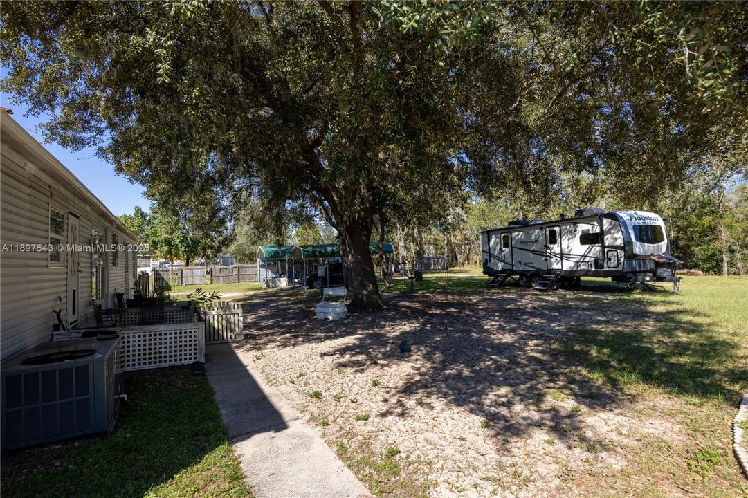 For Sale: $220,000 (3 beds, 2 baths, 1640 Square Feet)