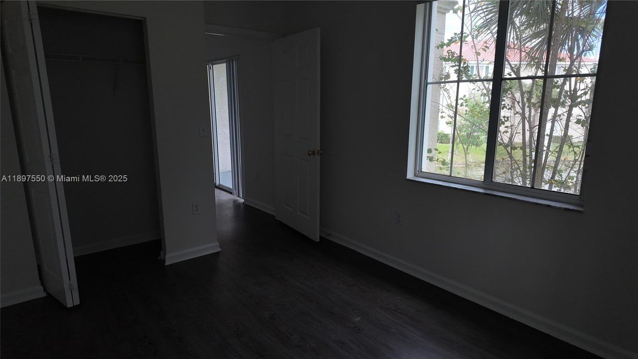 For Rent: $2,600 (3 beds, 2 baths, 1255 Square Feet)