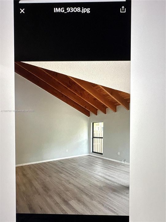 Recently Rented: $3,700 (3 beds, 2 baths, 1727 Square Feet)