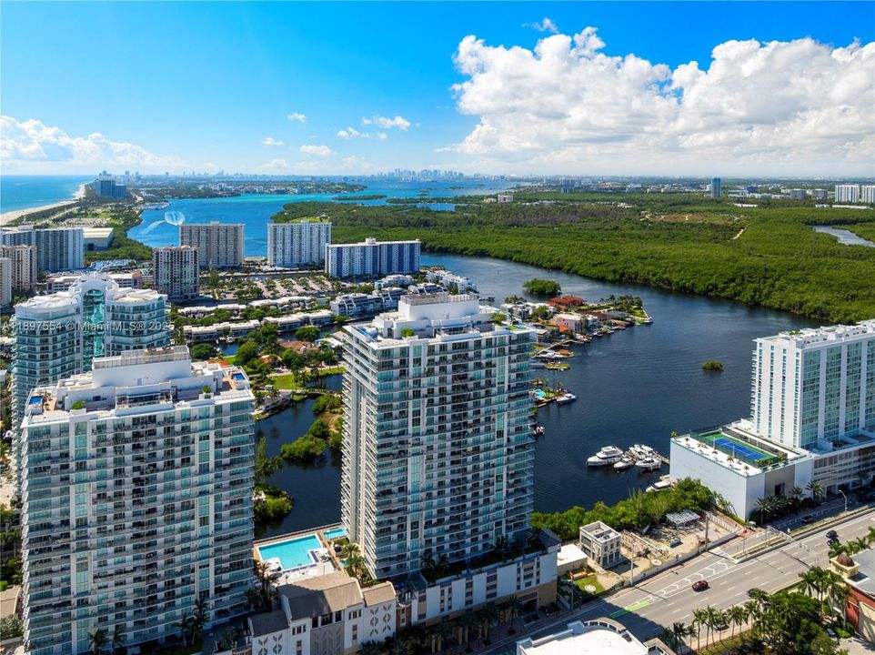 待售: $2,200,000 (3 贝兹, 3 浴室, 1892 平方英尺)