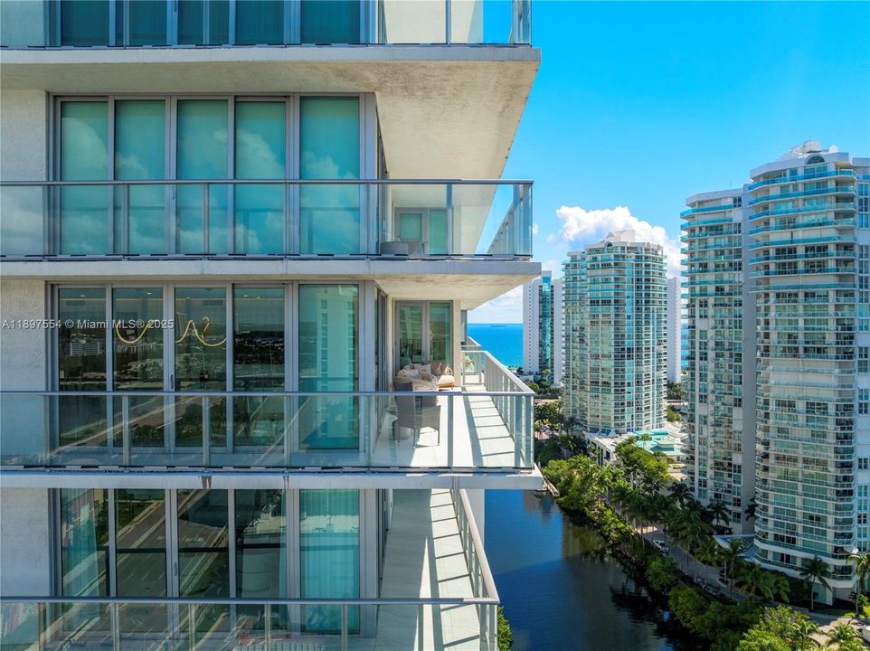 待售: $2,200,000 (3 贝兹, 3 浴室, 1892 平方英尺)