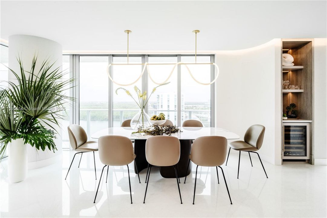 待售: $2,200,000 (3 贝兹, 3 浴室, 1892 平方英尺)