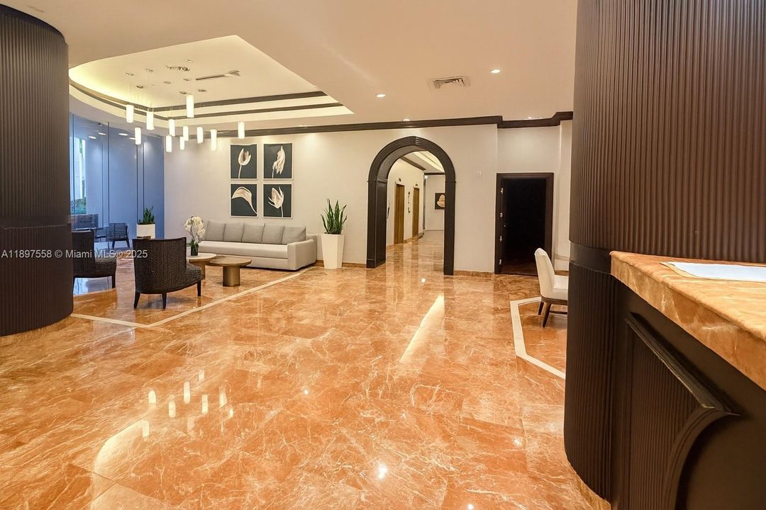 For Rent: $3,200 (2 beds, 2 baths, 1187 Square Feet)