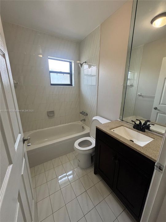 最近租的: $1,000 (0 贝兹, 1 浴室, 1373 平方英尺)