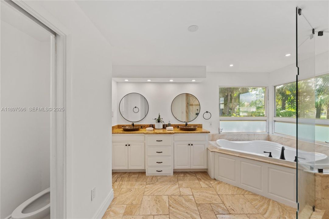 For Sale: $2,425,000 (7 beds, 3 baths, 3669 Square Feet)