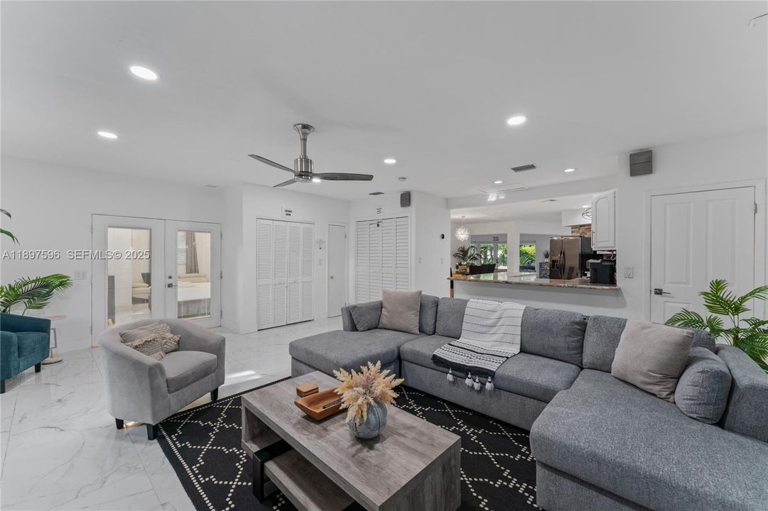 For Sale: $2,425,000 (7 beds, 3 baths, 3669 Square Feet)