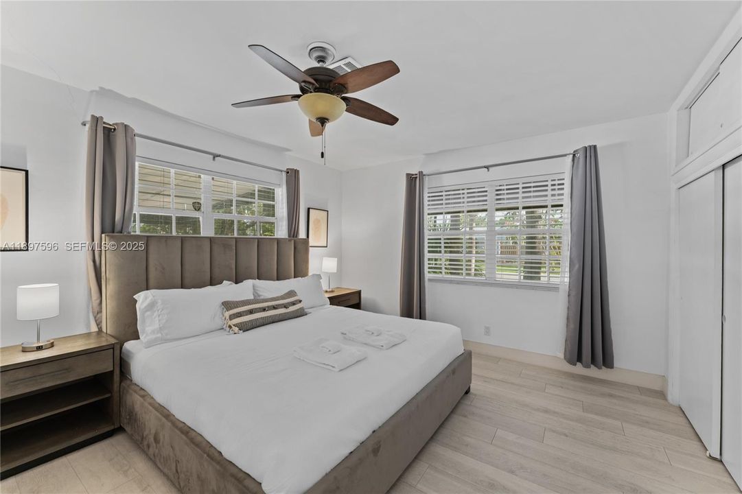 For Sale: $2,425,000 (7 beds, 3 baths, 3669 Square Feet)