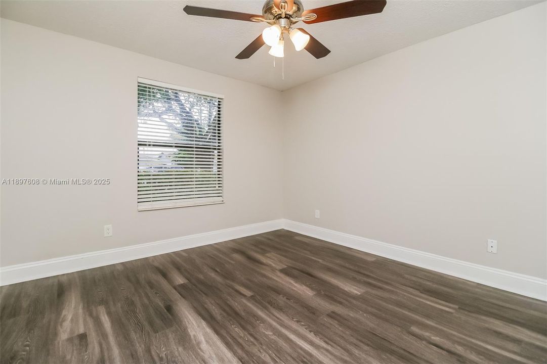 Active With Contract: $2,460 (3 beds, 2 baths, 1222 Square Feet)