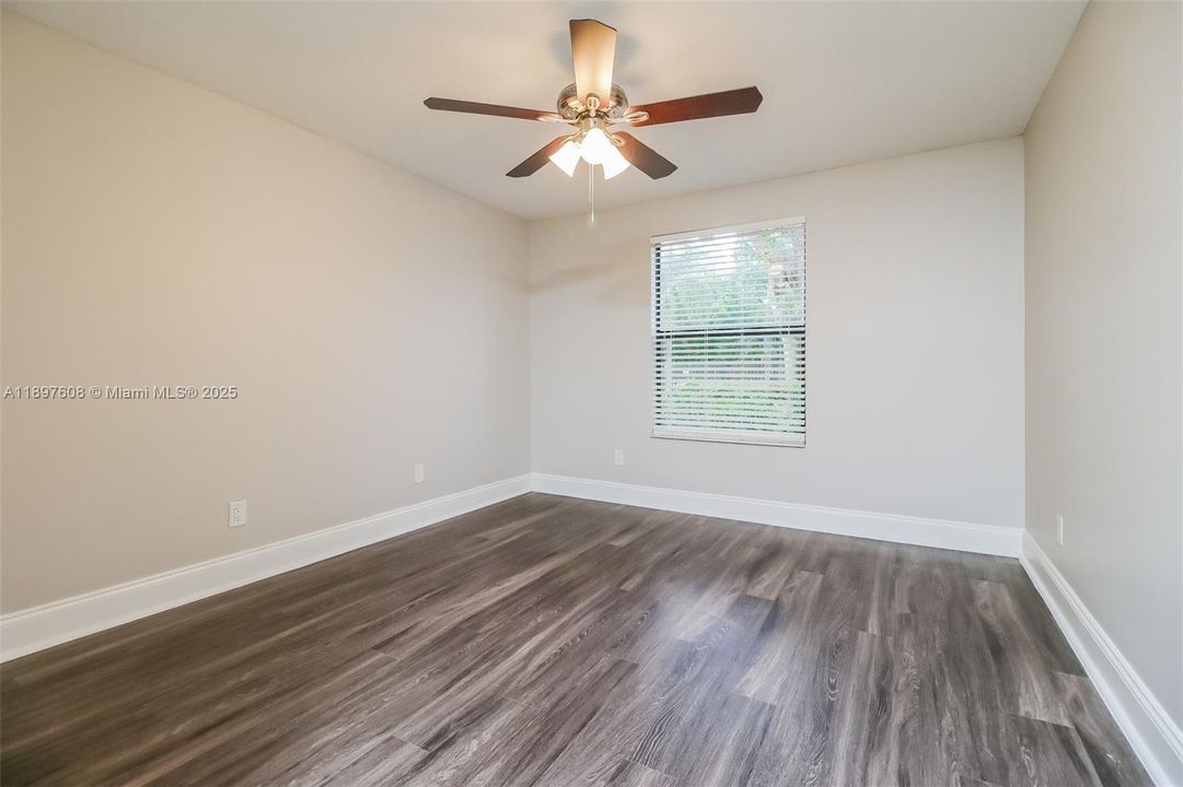 Active With Contract: $2,460 (3 beds, 2 baths, 1222 Square Feet)