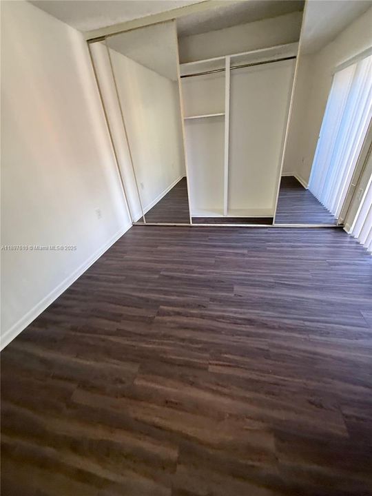 Active With Contract: $2,300 (2 beds, 2 baths, 1288 Square Feet)