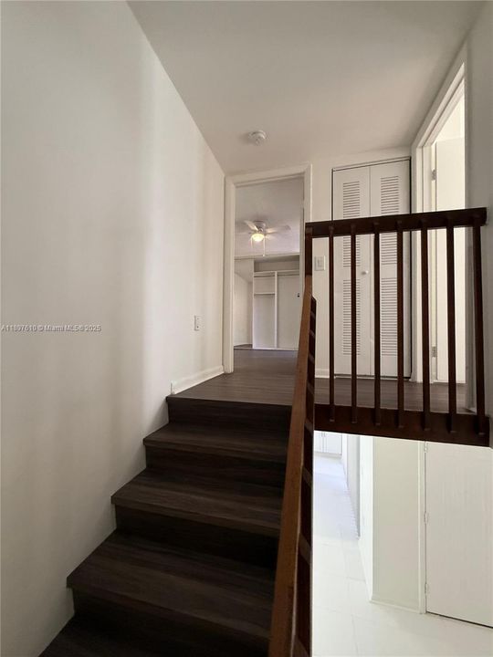 Active With Contract: $2,300 (2 beds, 2 baths, 1288 Square Feet)