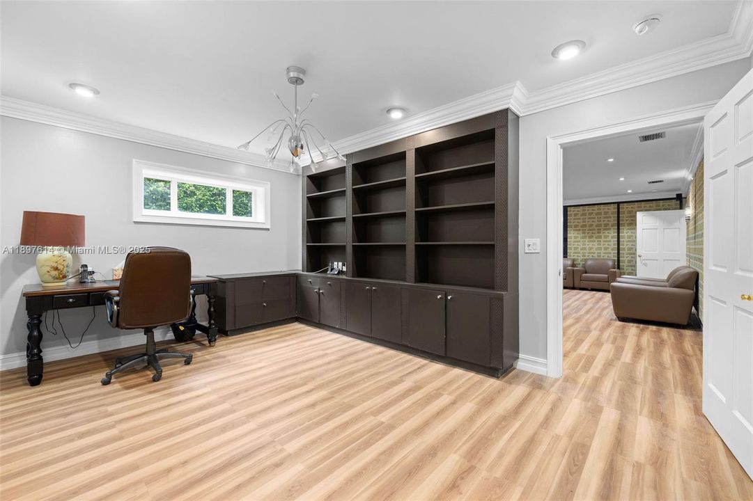 待售: $8,895,000 (6 贝兹, 7 浴室, 8933 平方英尺)