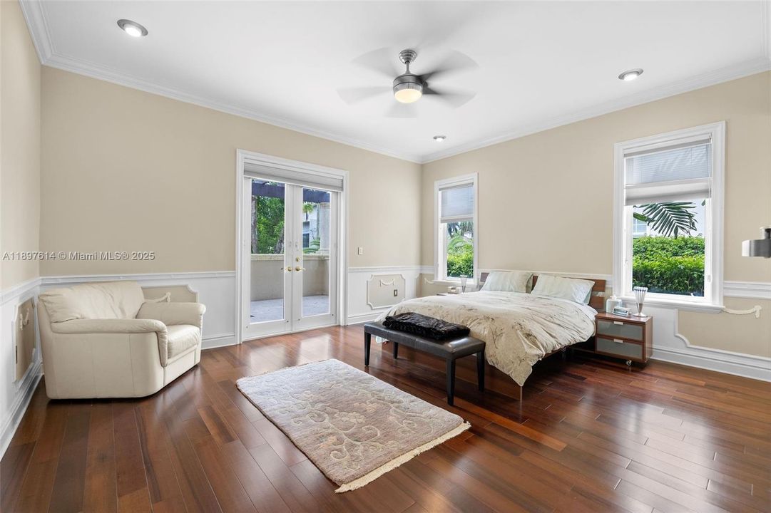 待售: $8,895,000 (6 贝兹, 7 浴室, 8933 平方英尺)