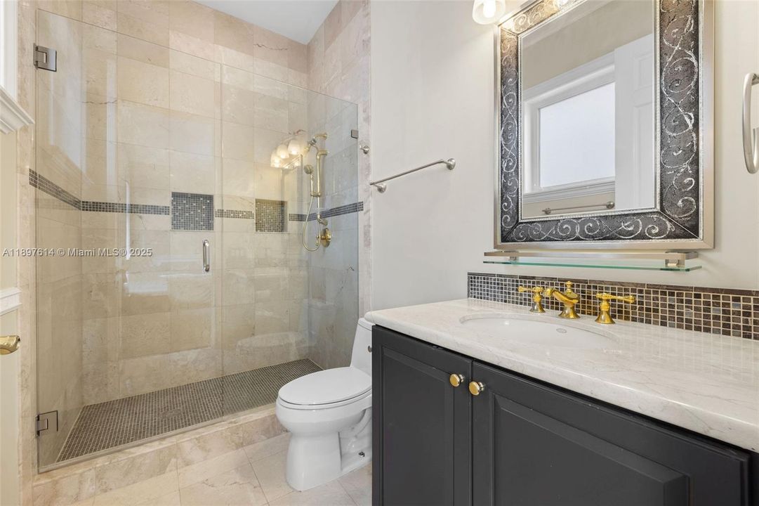 待售: $8,895,000 (6 贝兹, 7 浴室, 8933 平方英尺)