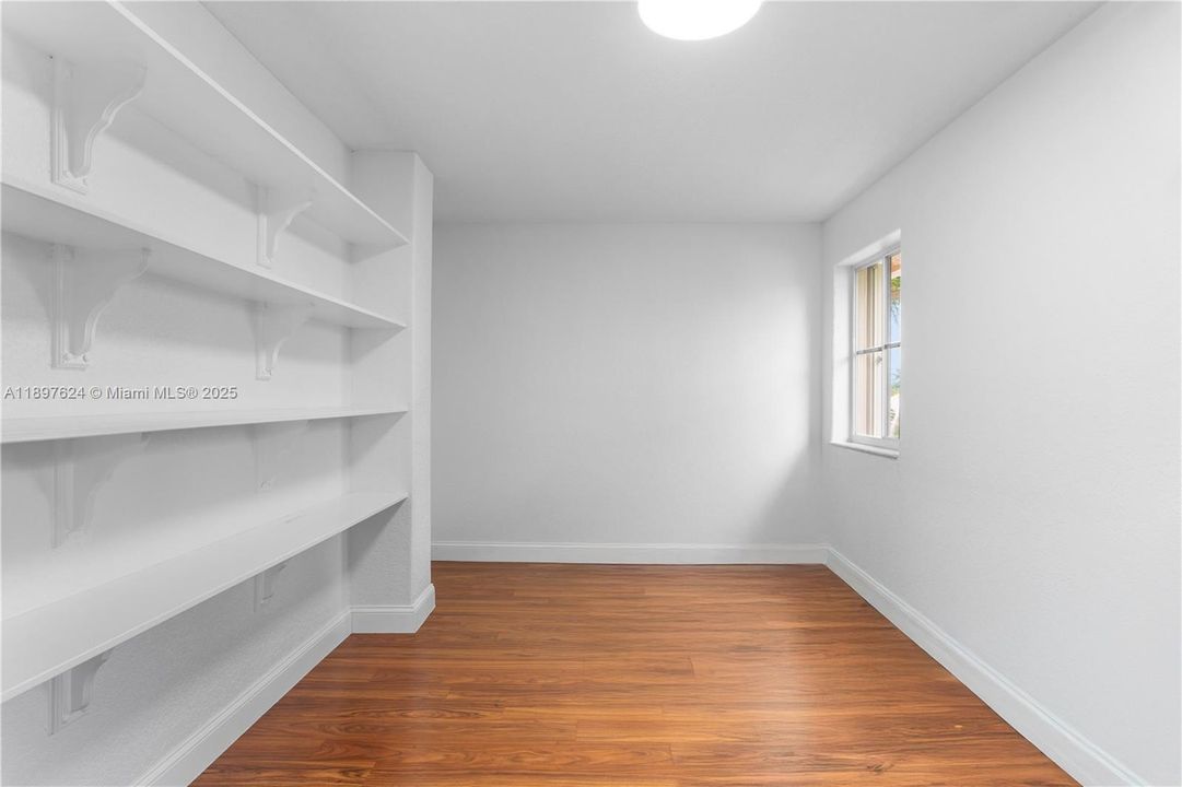 LARGE DEN / OFFICE (connected to master bedroom)