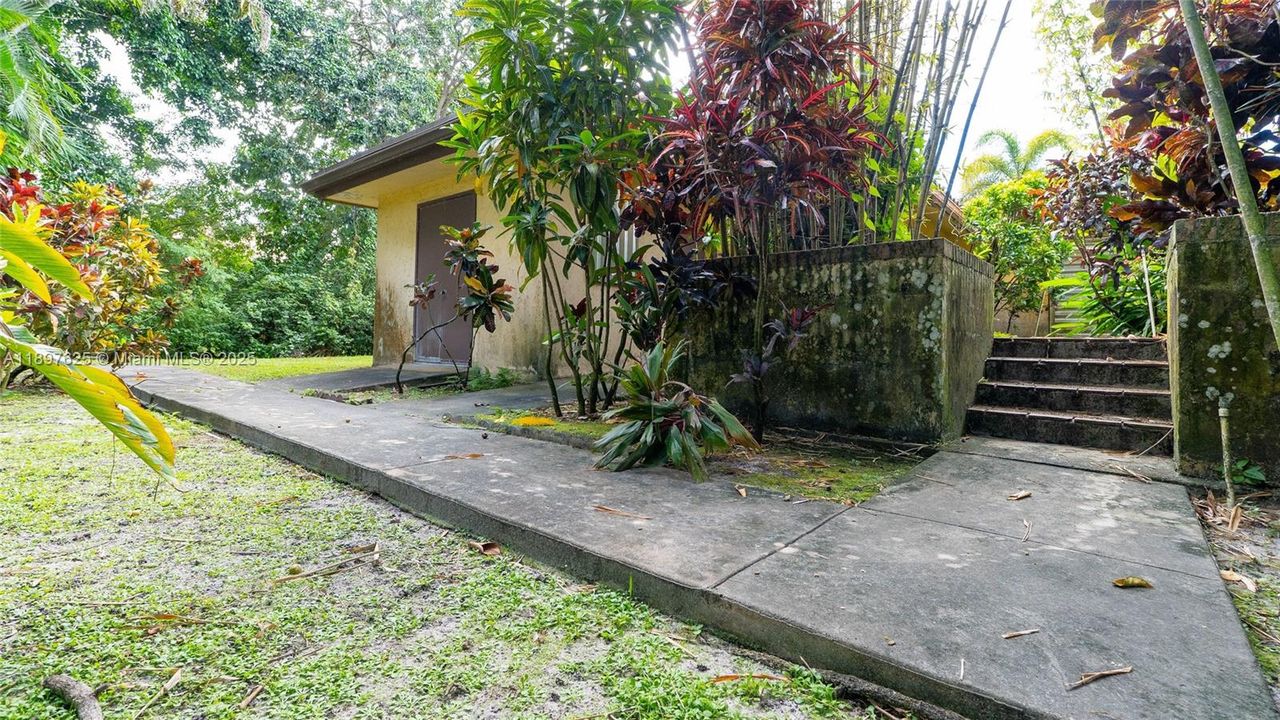 待售: $1,600,000 (4 贝兹, 3 浴室, 3084 平方英尺)