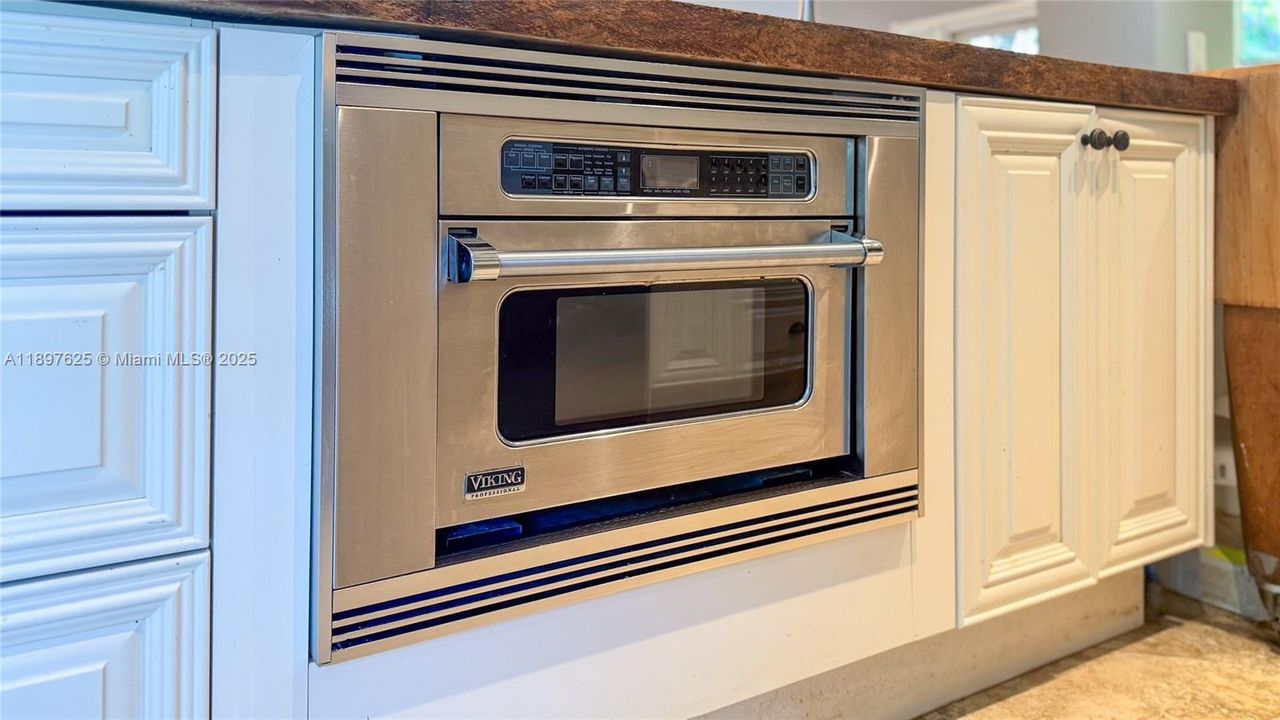 待售: $1,600,000 (4 贝兹, 3 浴室, 3084 平方英尺)