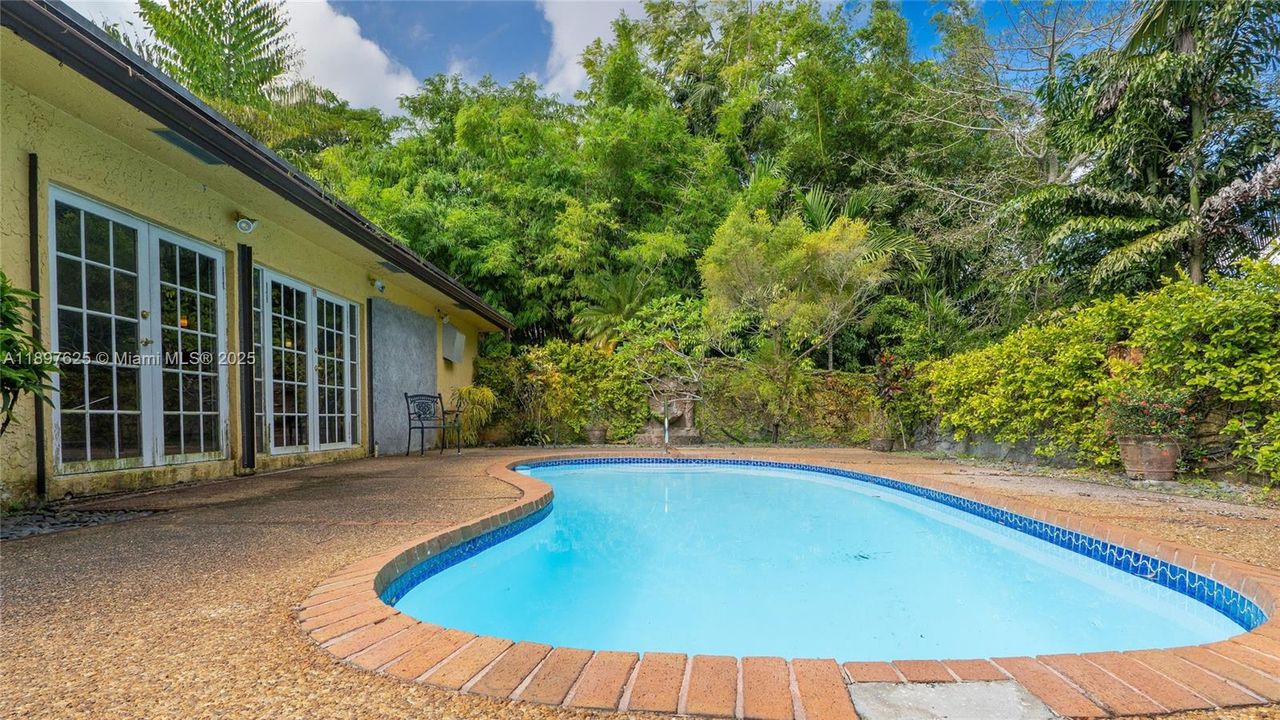 待售: $1,600,000 (4 贝兹, 3 浴室, 3084 平方英尺)