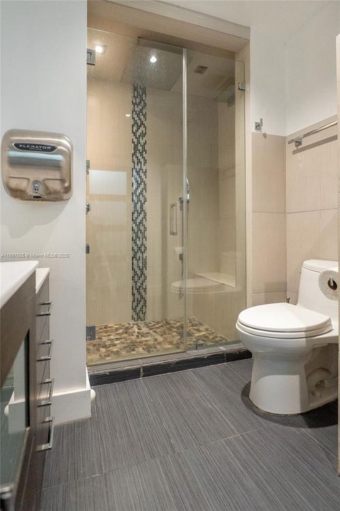 待售: $1,600,000 (4 贝兹, 3 浴室, 3084 平方英尺)