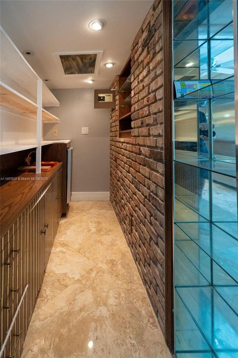 待售: $1,600,000 (4 贝兹, 3 浴室, 3084 平方英尺)