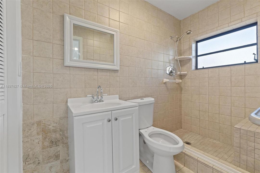 For Sale: $618,000 (3 beds, 2 baths, 1323 Square Feet)