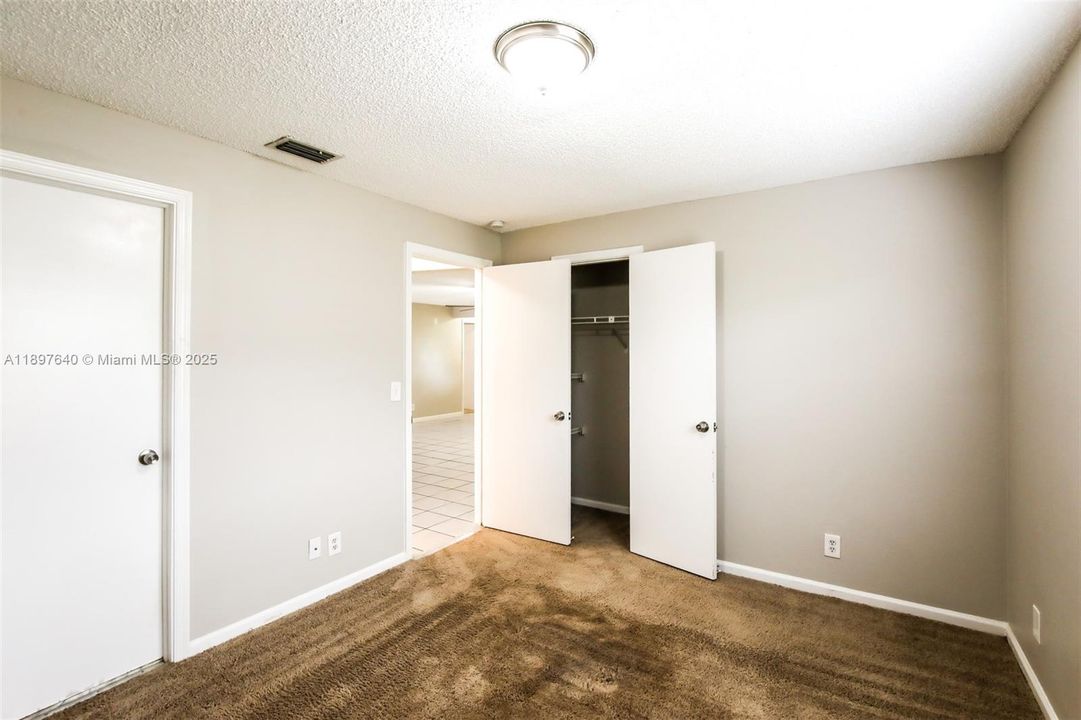 Недавно арендовано: $2,605 (3 спален, 2 ванн, 1620 Квадратных фут)