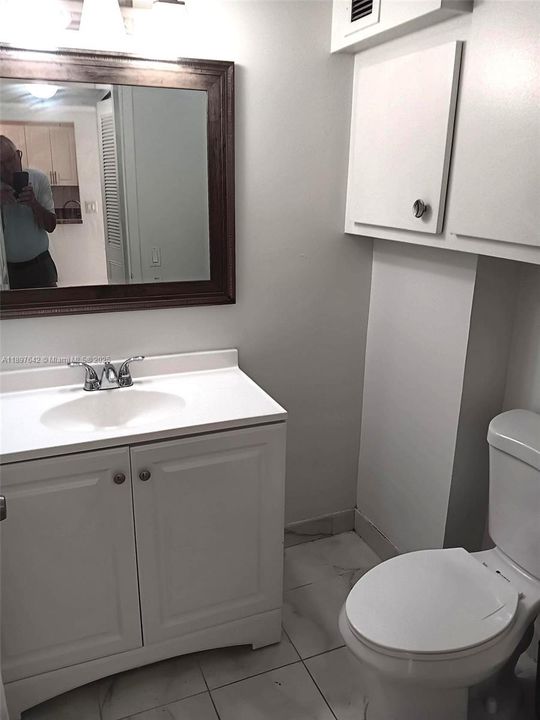 Recently Sold: $120,000 (1 beds, 1 baths, 880 Square Feet)