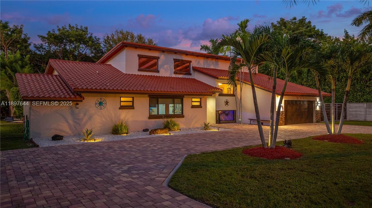 House is located on a cul d sac