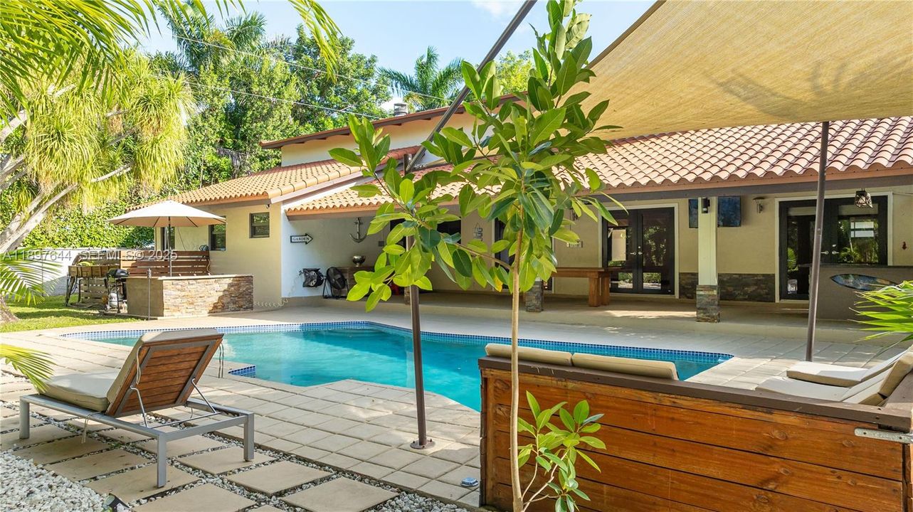 На продажу: $1,795,000 (4 спален, 3 ванн, 3573 Квадратных фут)