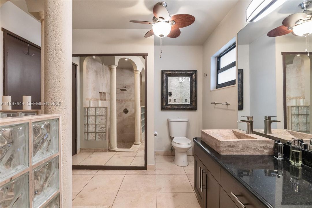 На продажу: $1,795,000 (4 спален, 3 ванн, 3573 Квадратных фут)