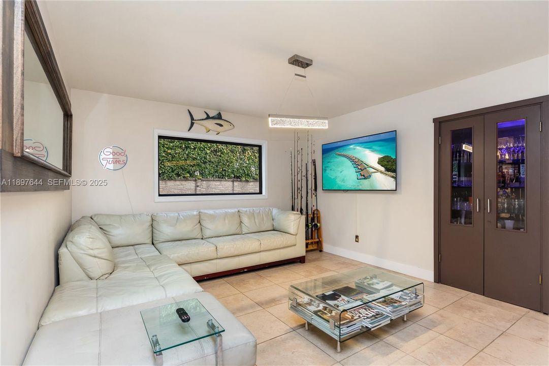 На продажу: $1,795,000 (4 спален, 3 ванн, 3573 Квадратных фут)