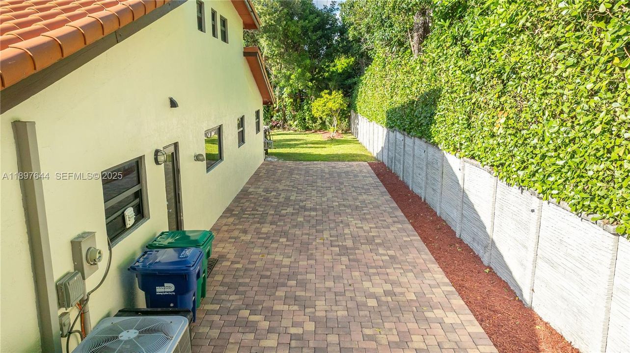 На продажу: $1,795,000 (4 спален, 3 ванн, 3573 Квадратных фут)