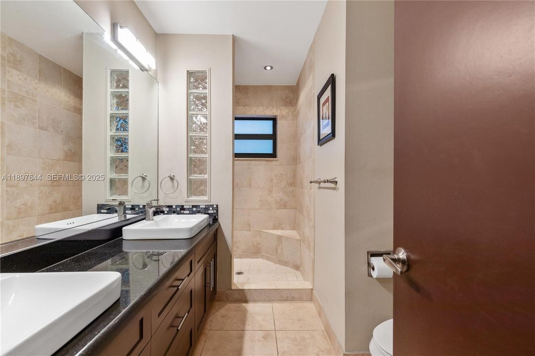 На продажу: $1,795,000 (4 спален, 3 ванн, 3573 Квадратных фут)