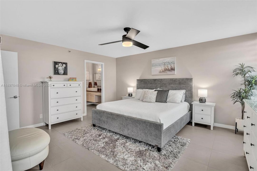 Active With Contract: $359,000 (2 beds, 2 baths, 1222 Square Feet)