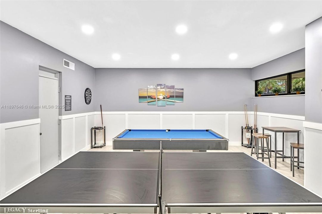 Active With Contract: $359,000 (2 beds, 2 baths, 1222 Square Feet)