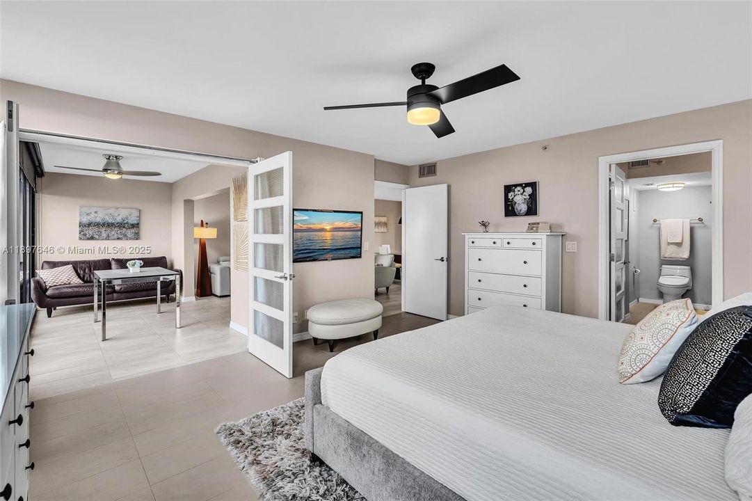 Active With Contract: $359,000 (2 beds, 2 baths, 1222 Square Feet)