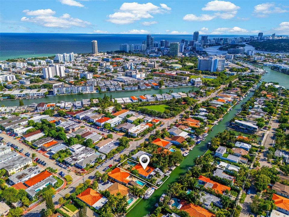 待售: $2,990,000 (4 贝兹, 3 浴室, 2496 平方英尺)