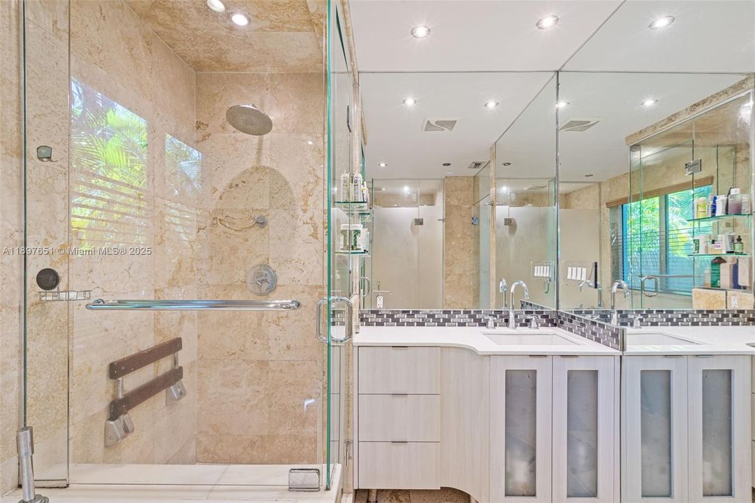 待售: $2,990,000 (4 贝兹, 3 浴室, 2496 平方英尺)