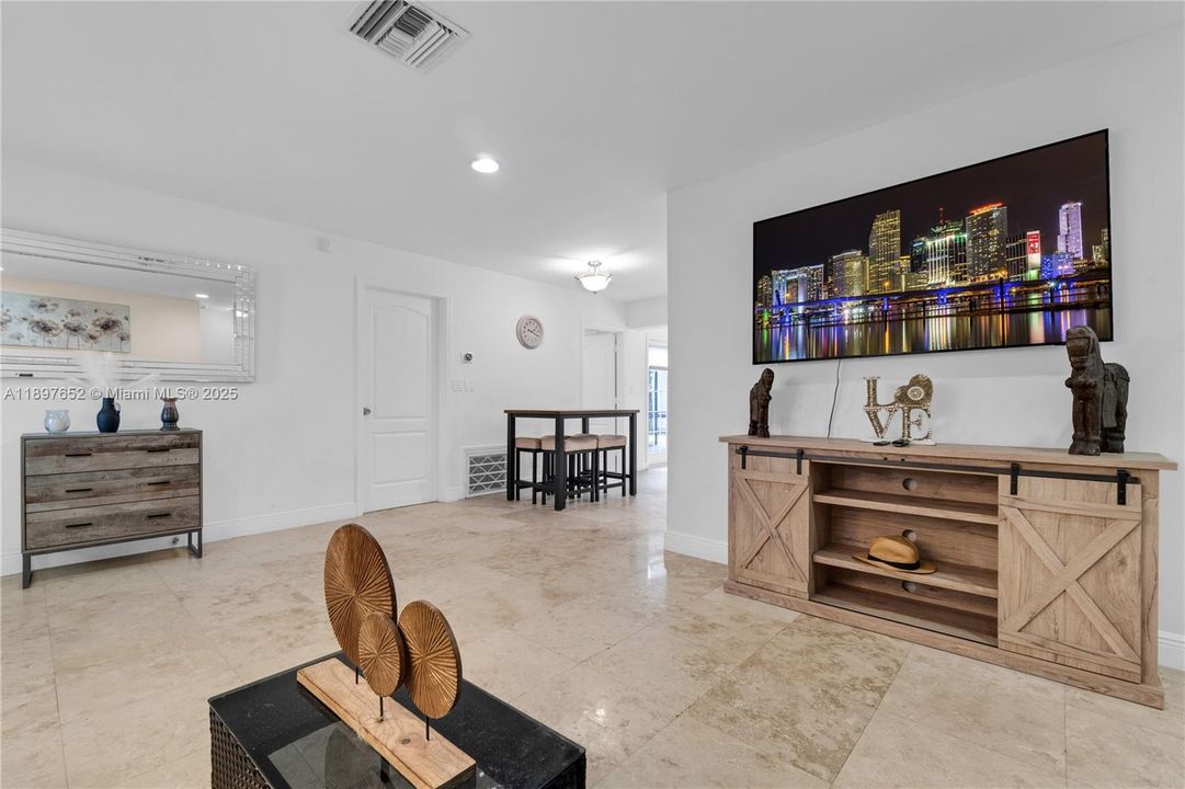 For Sale: $710,000 (4 beds, 3 baths, 1804 Square Feet)