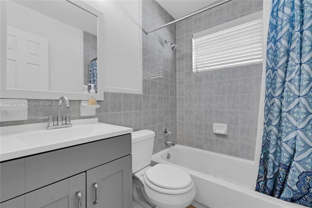 For Sale: $710,000 (4 beds, 3 baths, 1804 Square Feet)