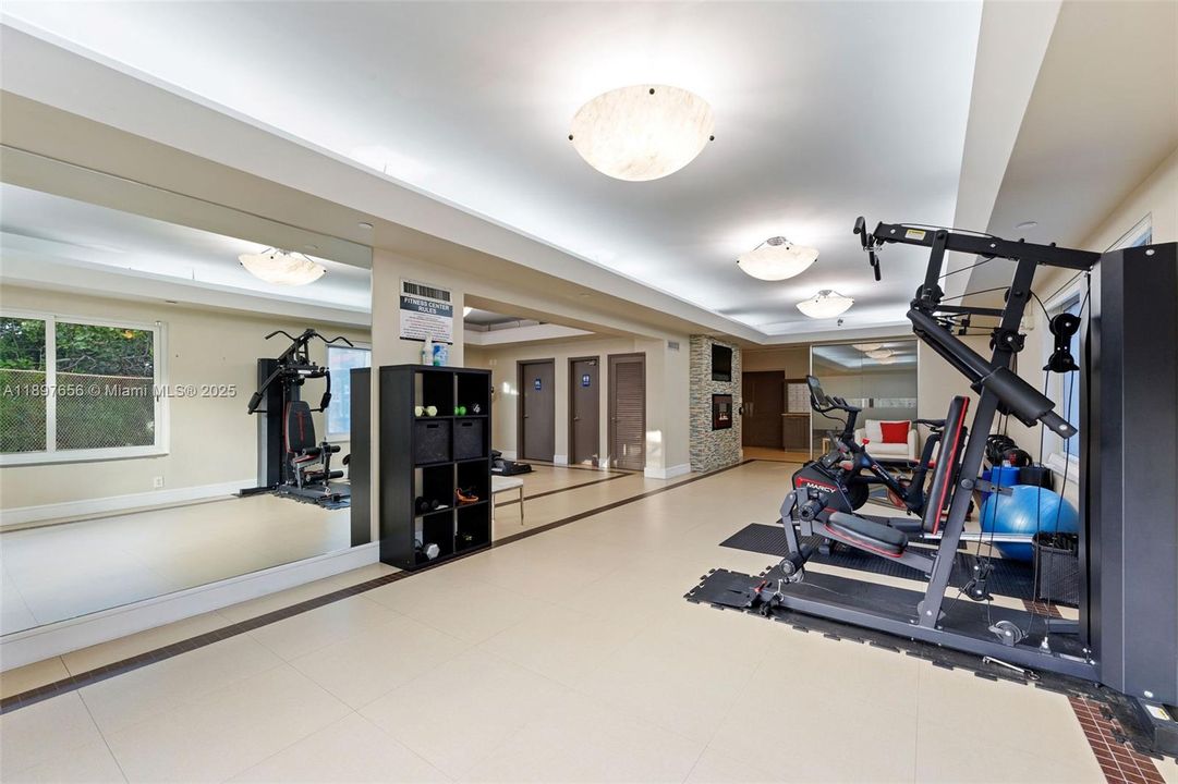 For Sale: $859,000 (2 beds, 2 baths, 1700 Square Feet)