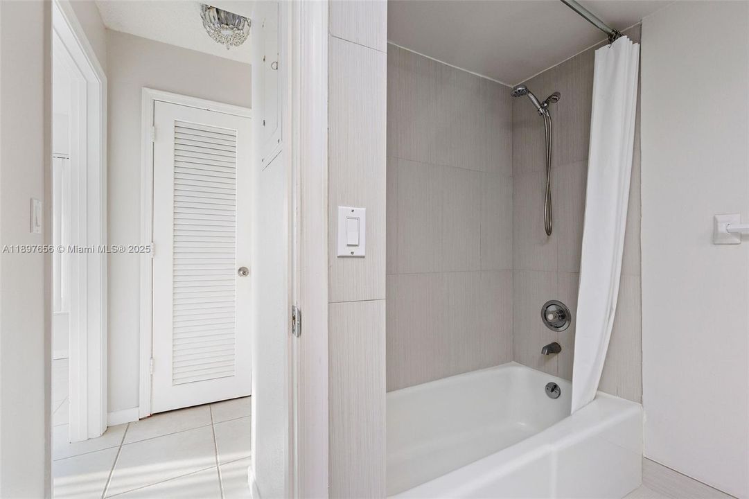 For Sale: $859,000 (2 beds, 2 baths, 1700 Square Feet)