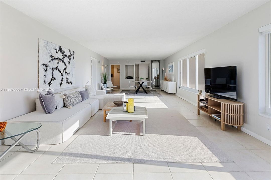 For Sale: $859,000 (2 beds, 2 baths, 1700 Square Feet)