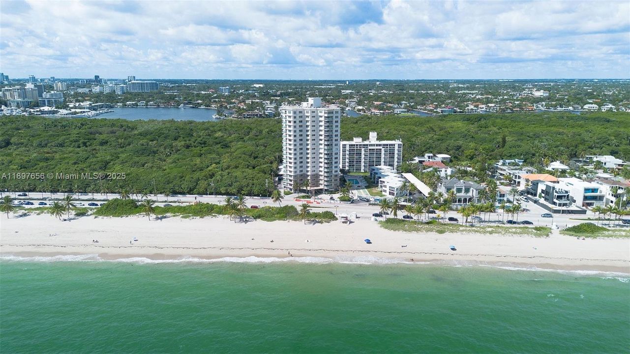 For Sale: $859,000 (2 beds, 2 baths, 1700 Square Feet)